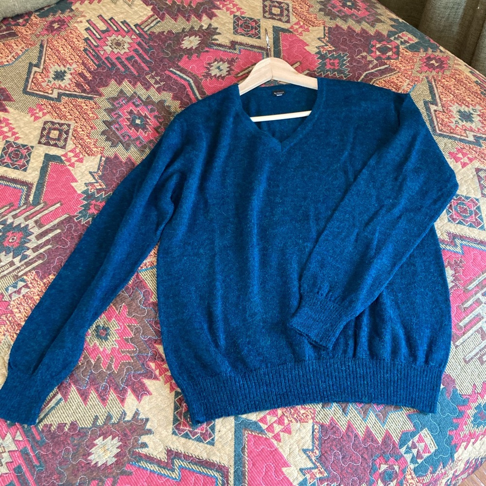 100% Alpaca Men’s Long Sleeve Sweater, Size M-Teal